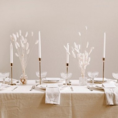 Świece stołowe Bolsius Szpica 240/23 100 sztuk białe