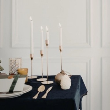 Świece stołowe Bolsius Szpica 240/23 100 sztuk białe